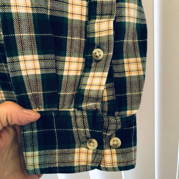 Duck Head Button Down Flannel Shirt. Size. L - Picture 5 of 5